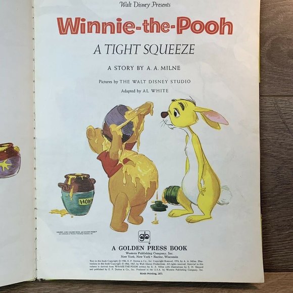 Golden Book Walt Disney Winnie-the-Pooh A Tight Squeeze 1971 A.A. Milne Vintage - Picture 9 of 9